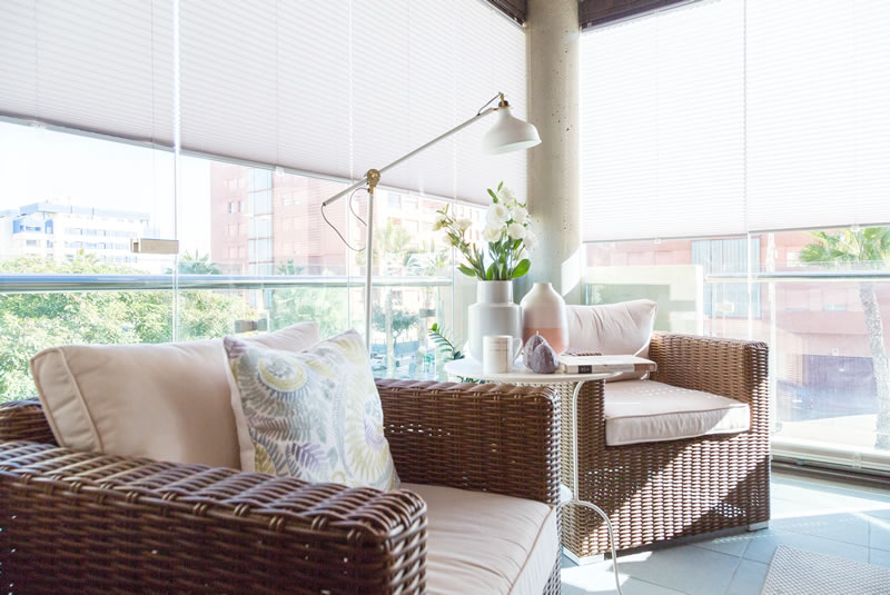 KATLANIR CAM BALKON PERDESİ GLASS BALCONY PLAETED SHADES